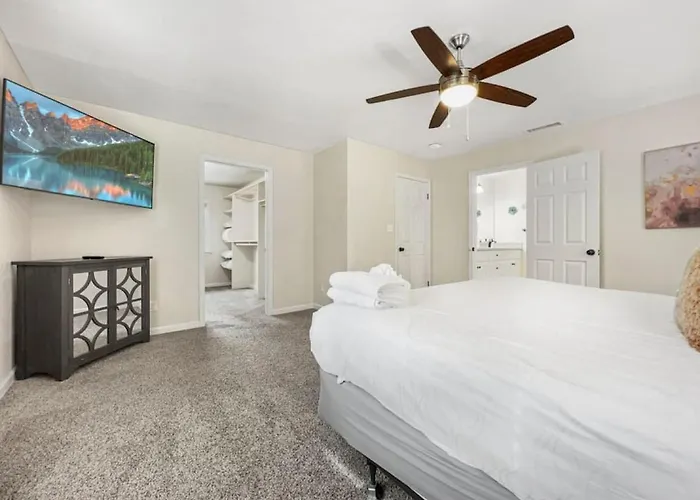 The Entertainer Luxury In The Heart Of *