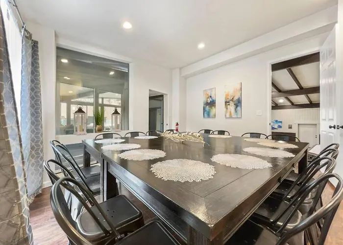 The Entertainer Luxury In The Heart Of Holiday home Flagstaff