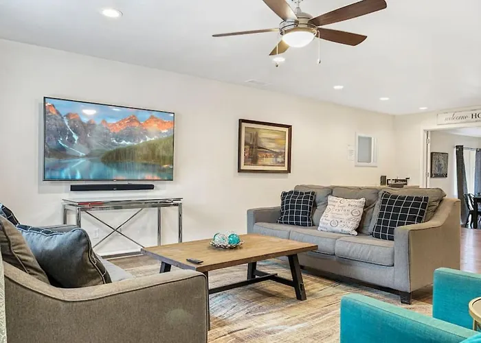 The Entertainer Luxury In The Heart Of Holiday home *