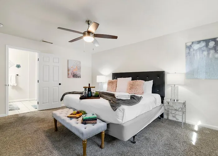 The Entertainer Luxury In The Heart Of Holiday home Flagstaff